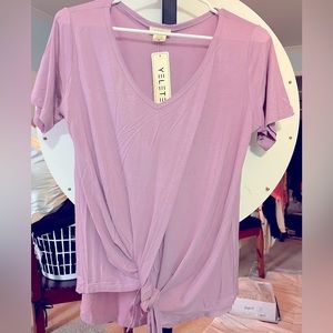 YELETE OPEN CROSS TOP SIZE MEDIUM LAVENDER COLOR